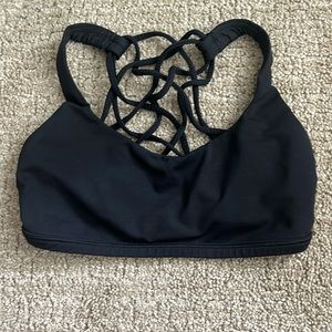 lululemon free to be bra, size 2 in black.